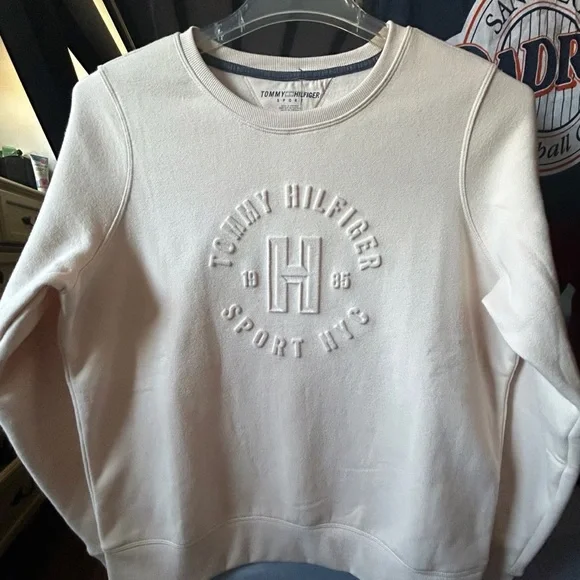 Tommy Hilfiger Cream Embossed Logo medium women’s pull-over Sweatshirt - Picture 2 of 4